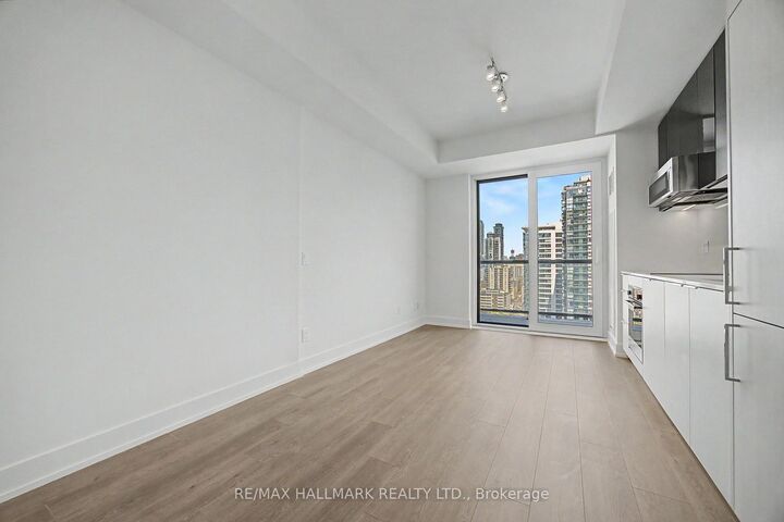 Property Photo:  308 Jarvis Street 2106  ON M5A 2P2 