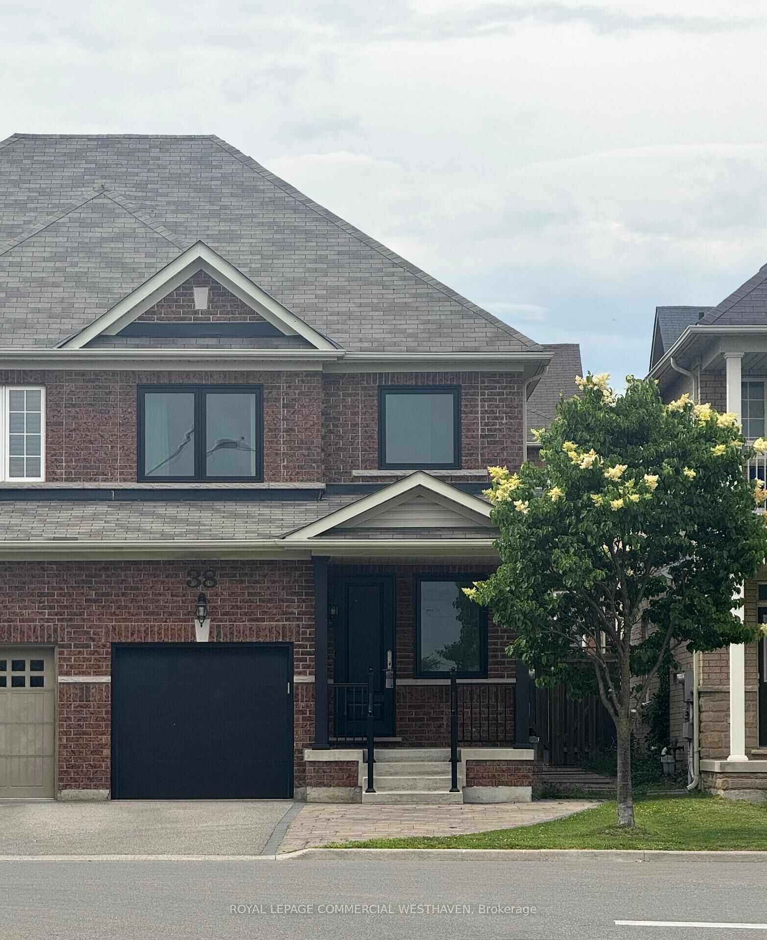Property Photo:  38 Warbler Avenue  ON L6A 0X6 