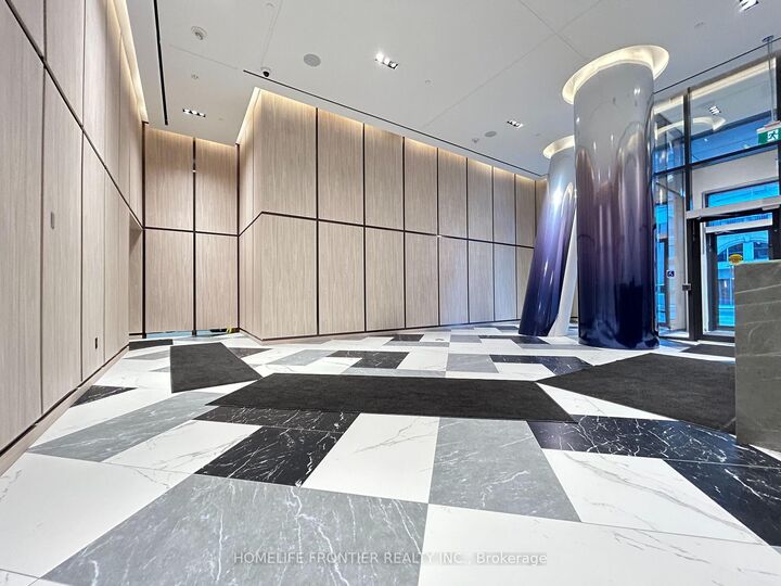 Property Photo:  395 Bloor Street E 1812  ON M4W 1H7 