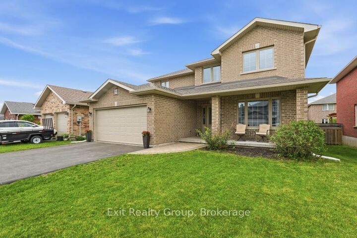 Property Photo:  29 Gale Crescent  ON K8N 4Z5 