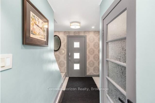 Property Photo: 43 Wyngate Avenue E ON L8G 1T3