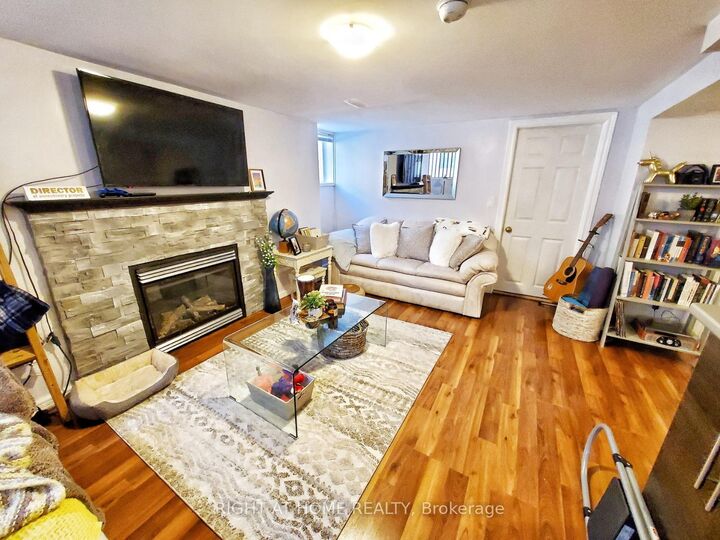 Property Photo:  214 Kent Street  ON L1N 4Y3 