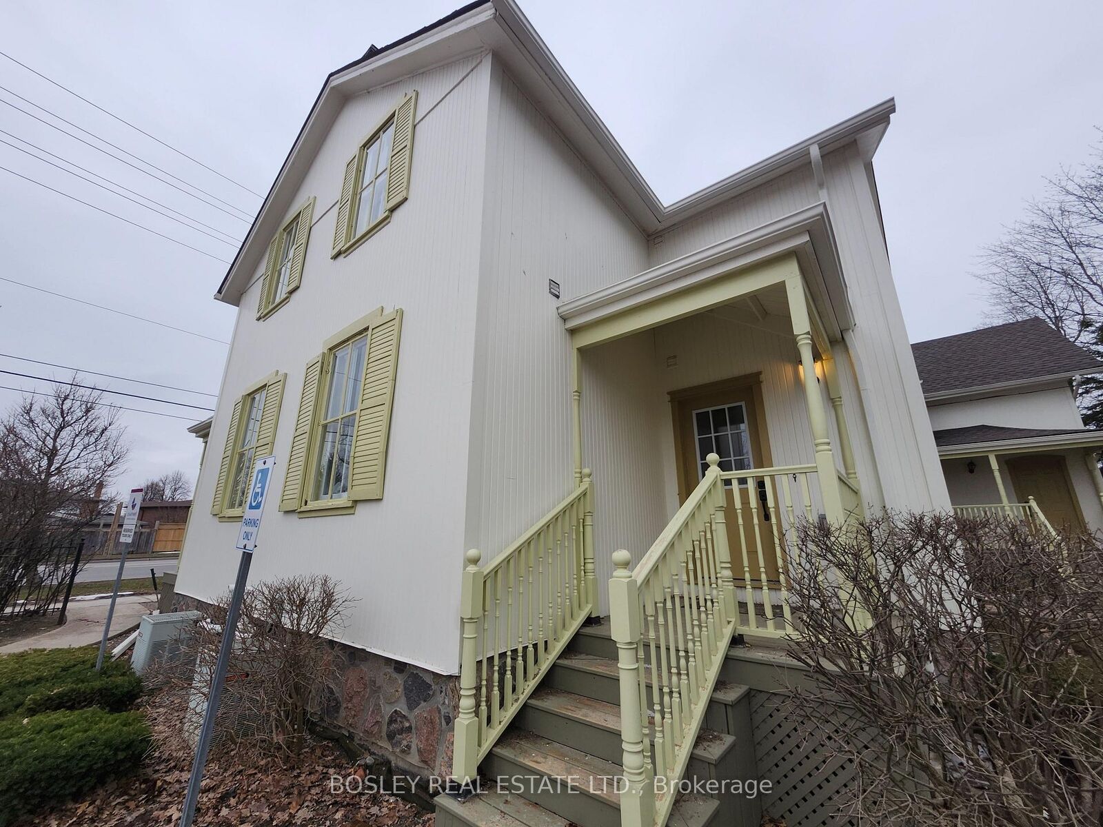 Property Photo:  5930 16th Avenue Wood # Upper  ON L3P 8N1 