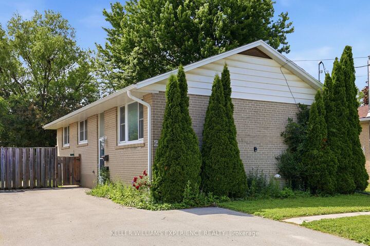Property Photo:  620 Oak Street  ON L9Y 2Z3 