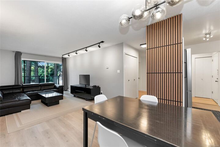 2022 Foul Bay Rd #212 — photo 1
