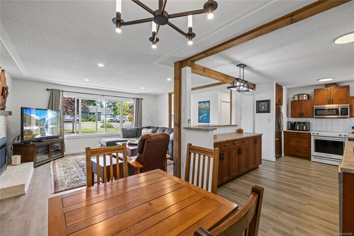 Property Photo:  16 Sangster Pl  BC V9P 1G4 