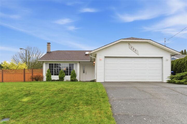 702 Forsyth Ave — photo 1