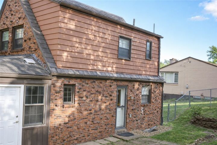 Property Photo:  230 Broadway Dr  PA 15236 