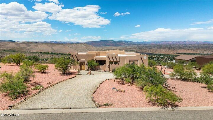 Property Photo:  1480 Panorama Way  AZ 86324 