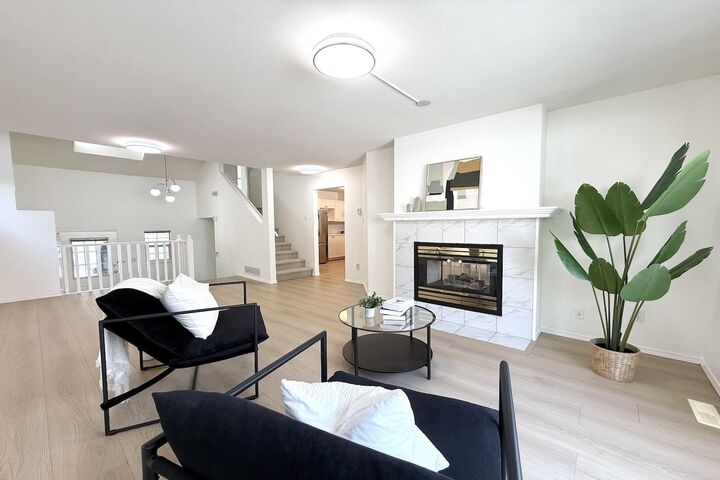 16318 82 Avenue 36 — photo 1