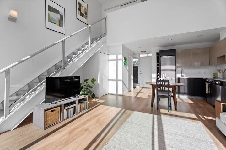 Property Photo:  429 W 2nd Avenue 310  BC V5Y 1E3 