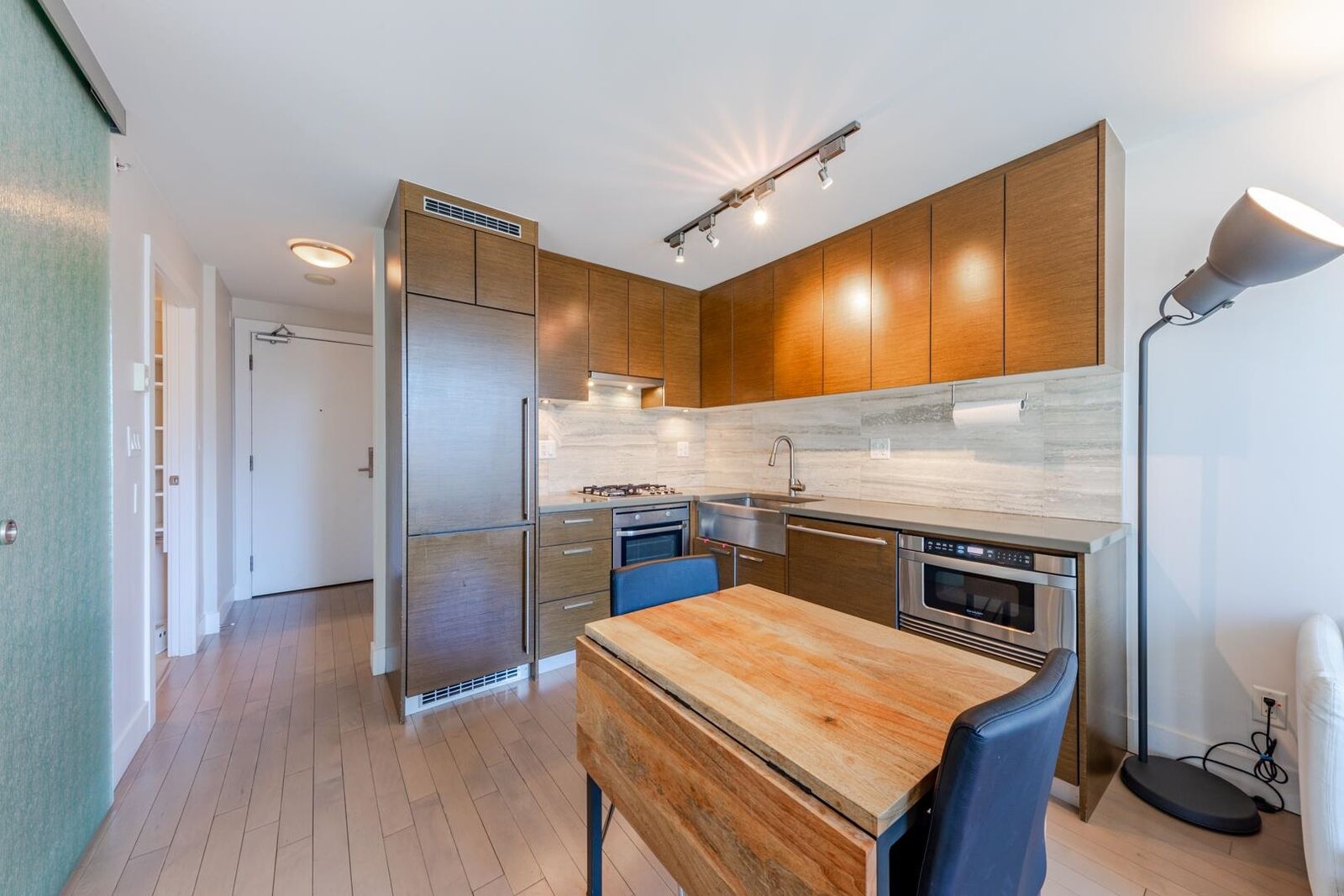 Property Photo:  535 Smithe Street 1106  BC V6B 0H2 