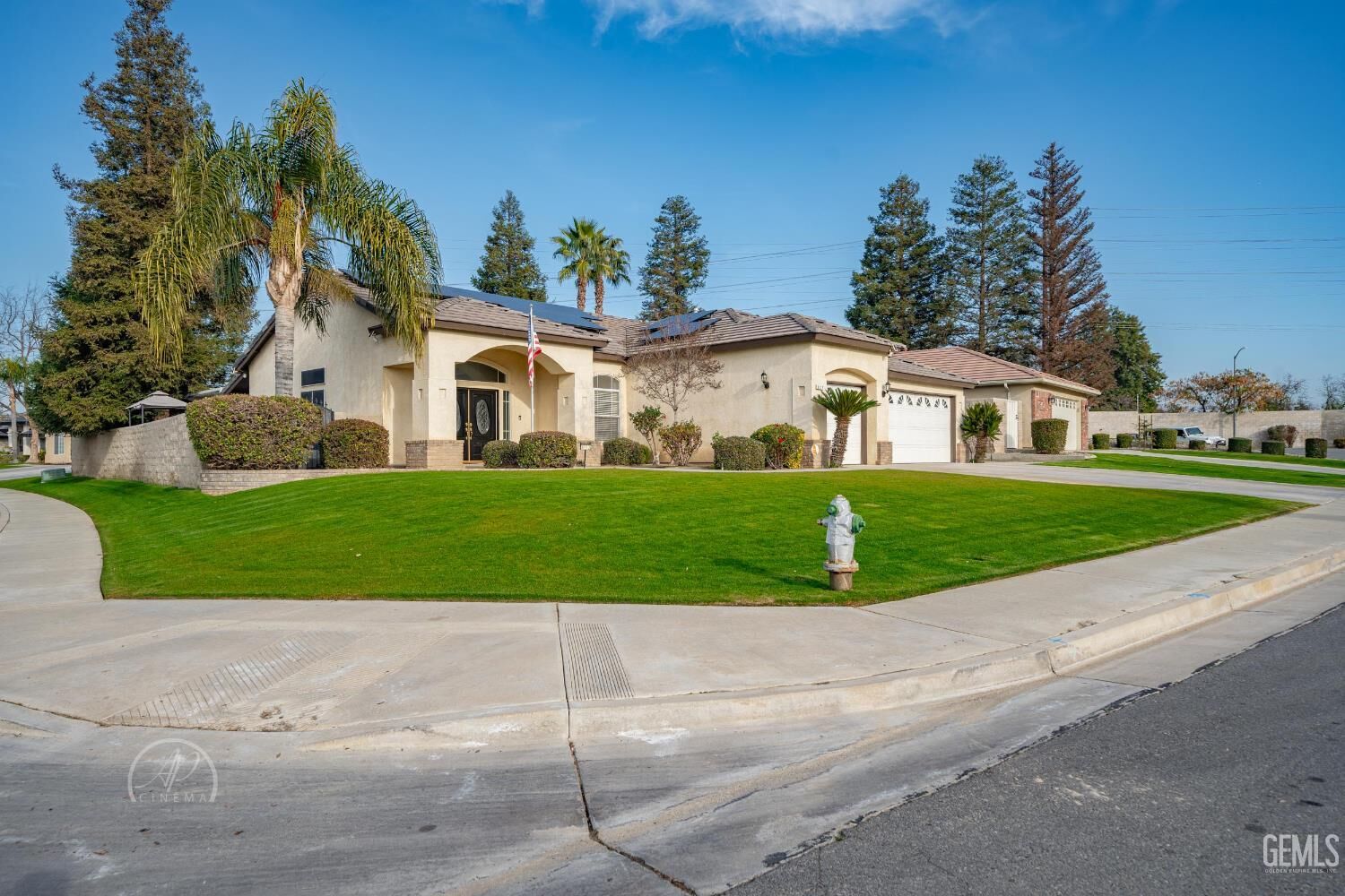 Property Photo: 8112 Falls Court CA 93312