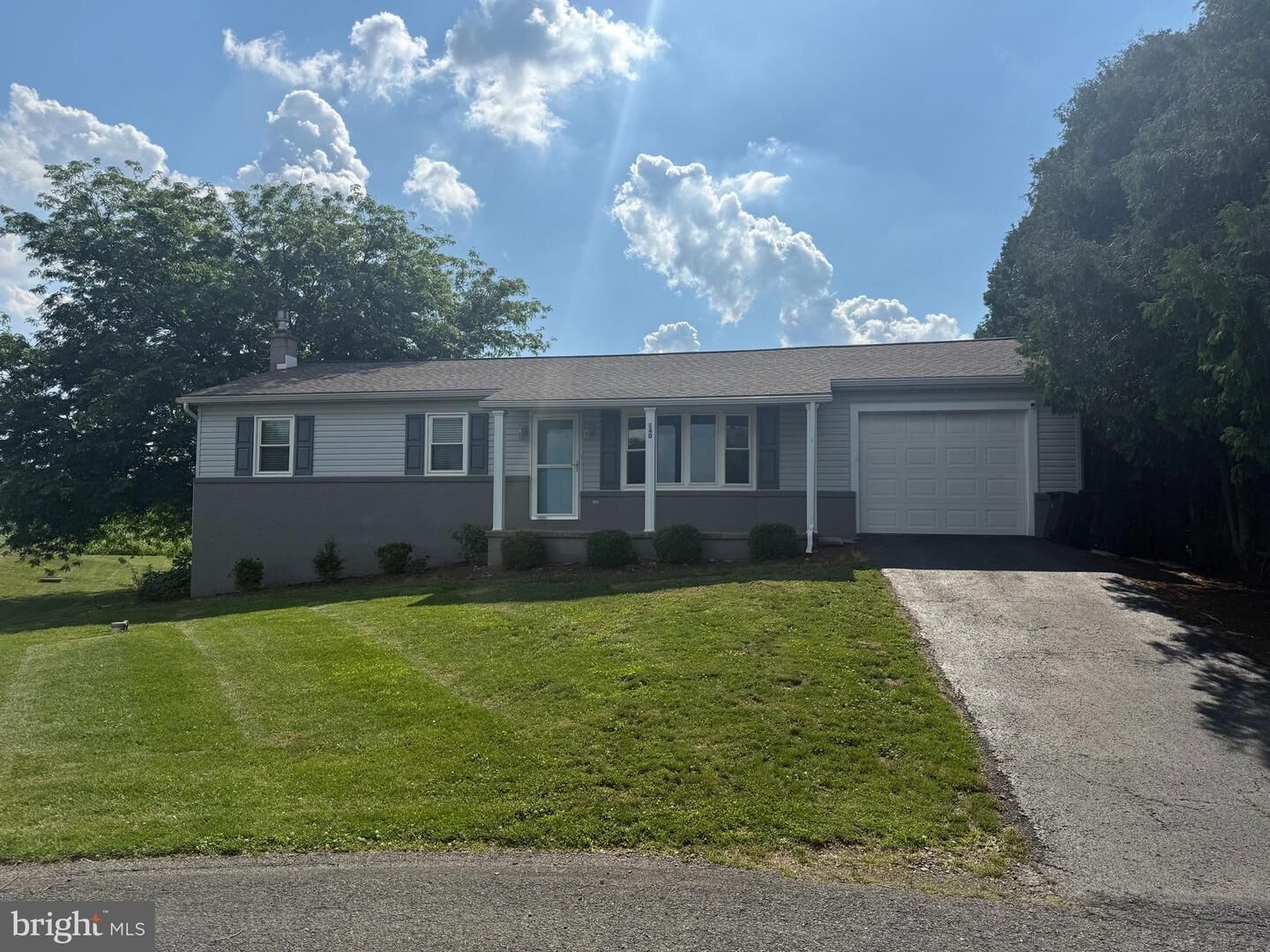 Property Photo:  140 Mountain View Road  PA 17023 
