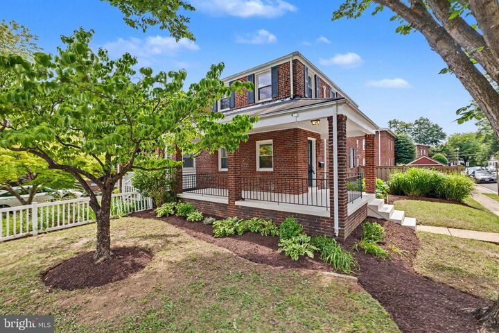 Property Photo:  638 N Nelson Street N  VA 22203 