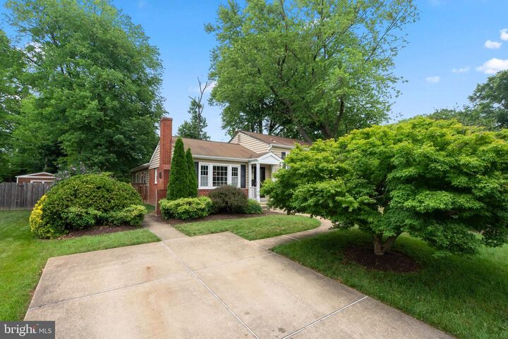 Property Photo:  1212 Croton Drive  VA 22308 