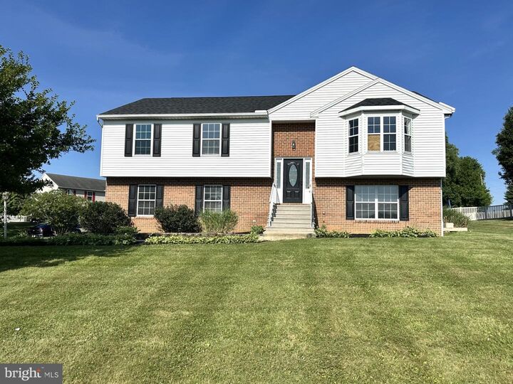 Property Photo: 950 Trinity Road PA 17322