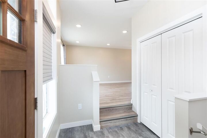 Property Photo:  17 Sherwood Place  MB R0A 0R0 