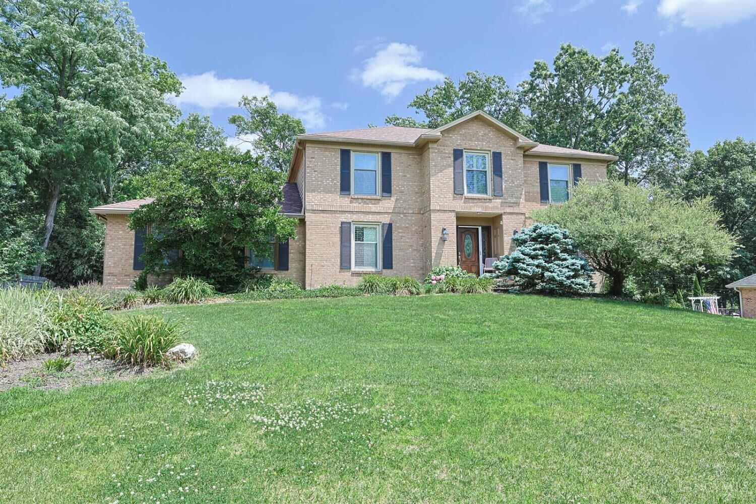 Property Photo:  6202 N Shadowhill Way  OH 45140 