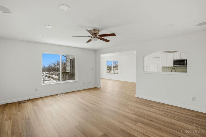 Property Photo: 1102 Arbor Springs Drive OH 45013