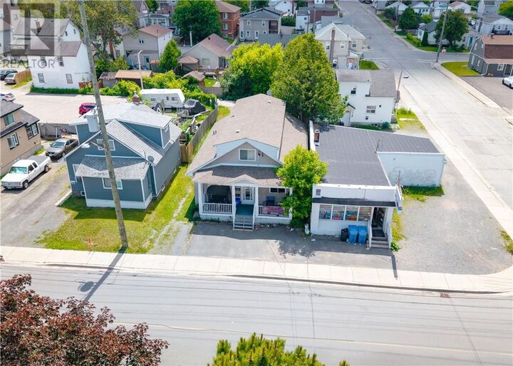 Property Photo:  219-221 King Street  ON P3C 2W2 