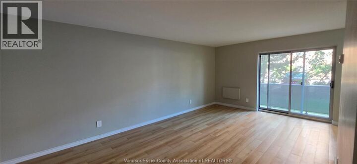 Property Photo:  3900 Wyandotte Street East 121  ON N8Y 1B3 