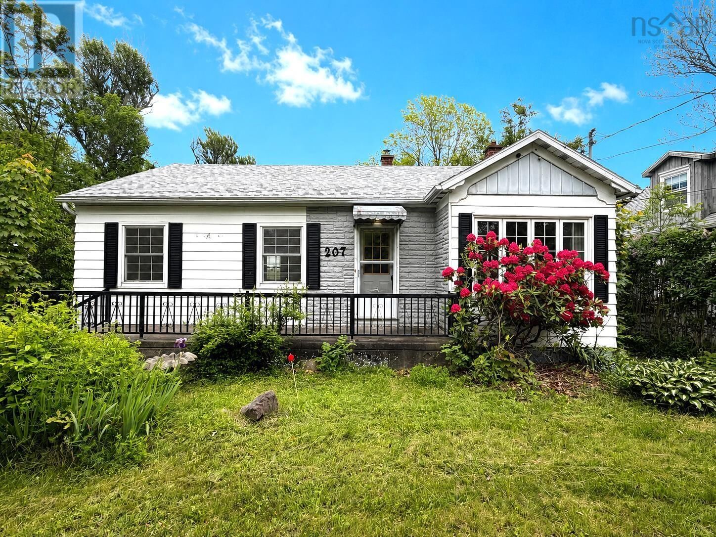 Property Photo:  207 Mitchell Avenue  NS B1G 1N5 