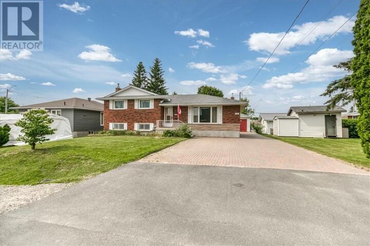 Property Photo:  1266 Sparks Street  ON P3A 2C6 