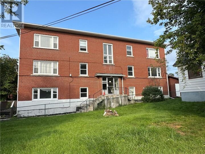 Property Photo:  481 Ontario Street Unit# 3  ON P3E 4K4 