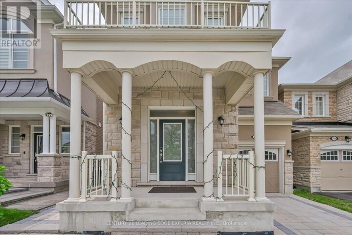 Property Photo:  209 Baber Crescent  ON L4G 0Y6 