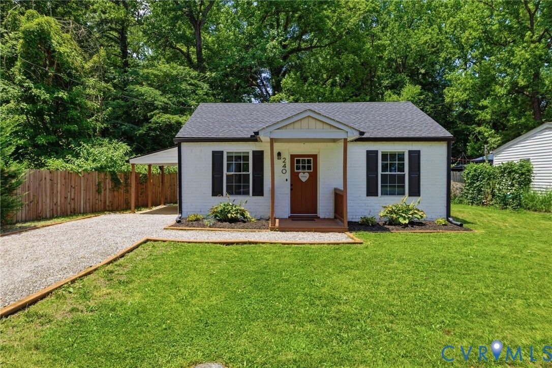 Property Photo: 240 Bartee Road VA 23224