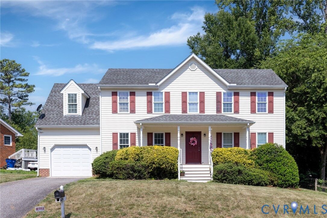 Property Photo: 6024 Walking Path Lane VA 23112