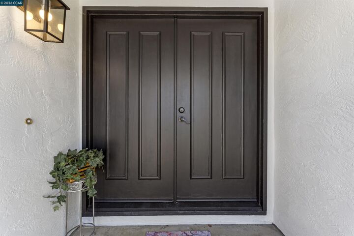 Property Photo:  1029 Doncaster Dr  CA 94509 