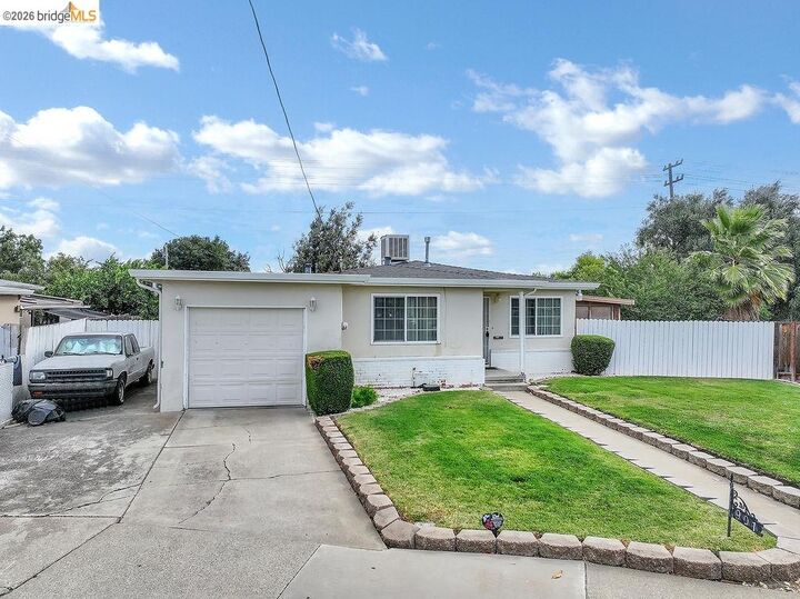 Property Photo:  901 Carpino Ave  CA 94565 