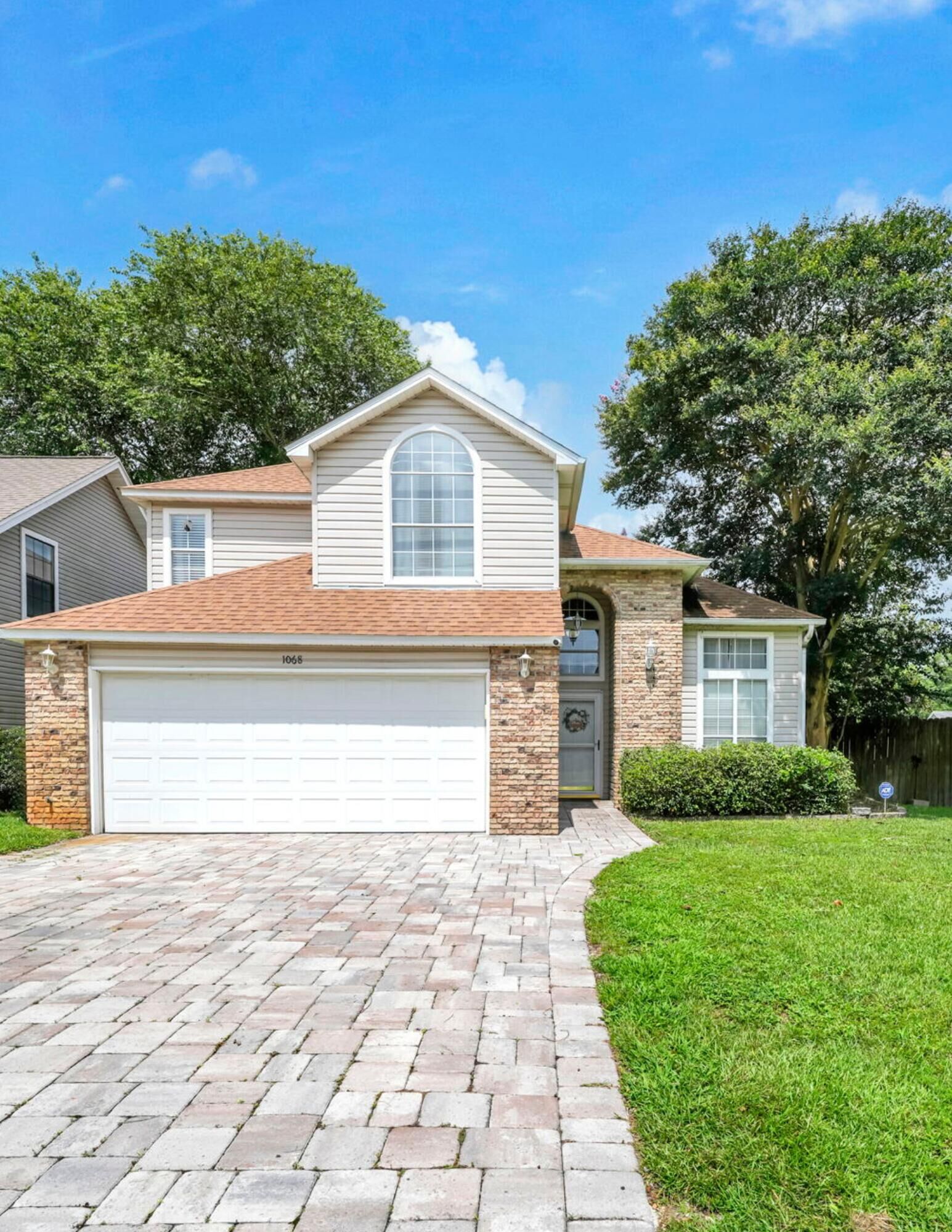 Property Photo: 1068 Windmill Drive FL 32547