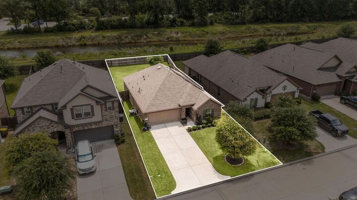 Property Photo:  1969 Harmon Drive  TX 77304 