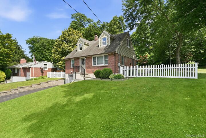 Property Photo:  12 Logwynn Lane  NY 10567 