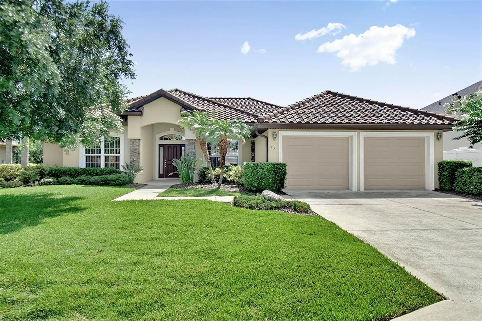 Property Photo:  23 Cleveland Court  FL 32137 