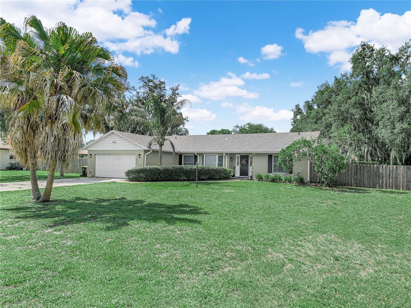 Property Photo:  955 Timbergreen Drive  FL 33809 