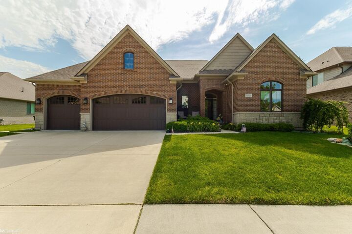 Property Photo:  53130 Westwood Park Drive  MI 48316 