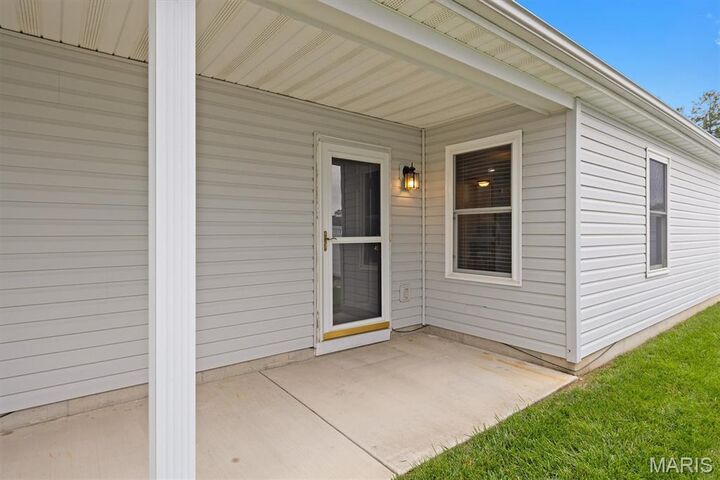 Property Photo: 164 Falling Leaf Way IL 62258