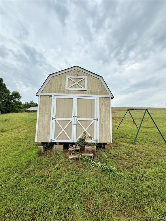 Property Photo: 13717 Calico Road MO 63030