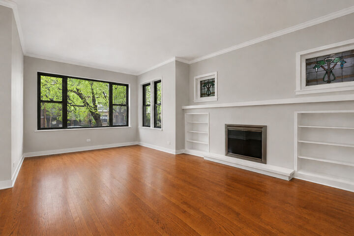 Property Photo: 1731 W North Shore Avenue 3 IL 60626