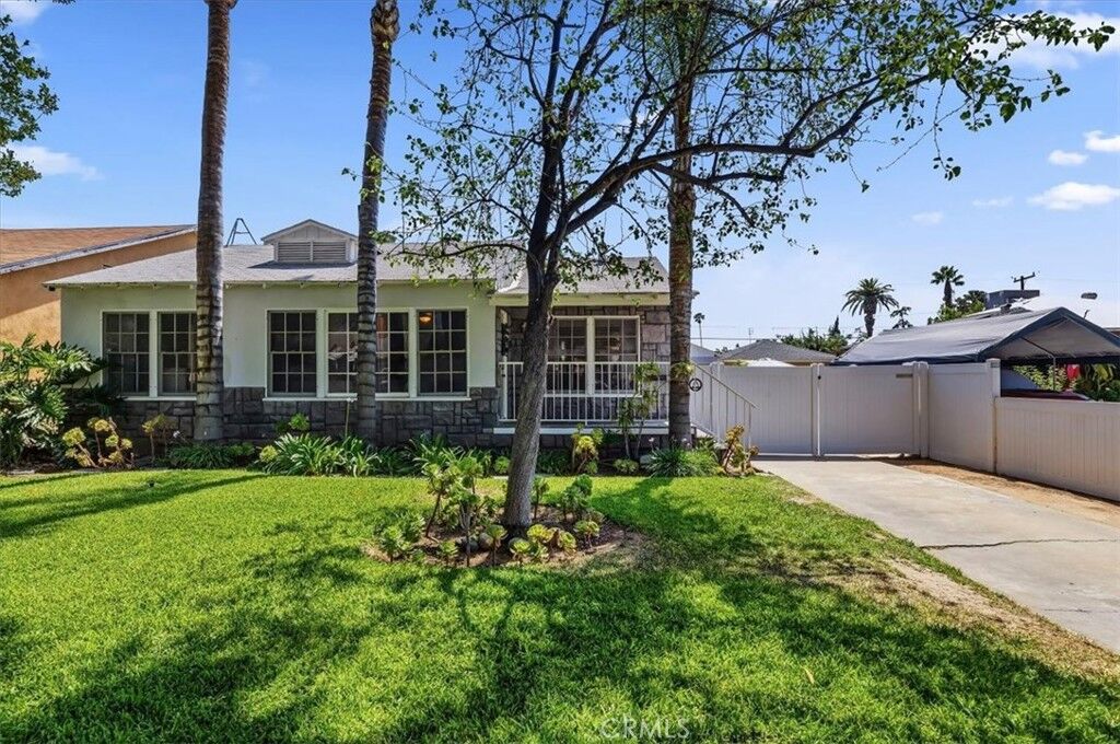Property Photo: 3646 Mariella Street CA 92504