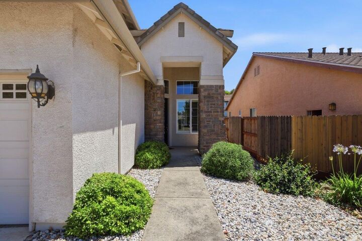Property Photo:  877 Lavastone Drive  CA 95648 