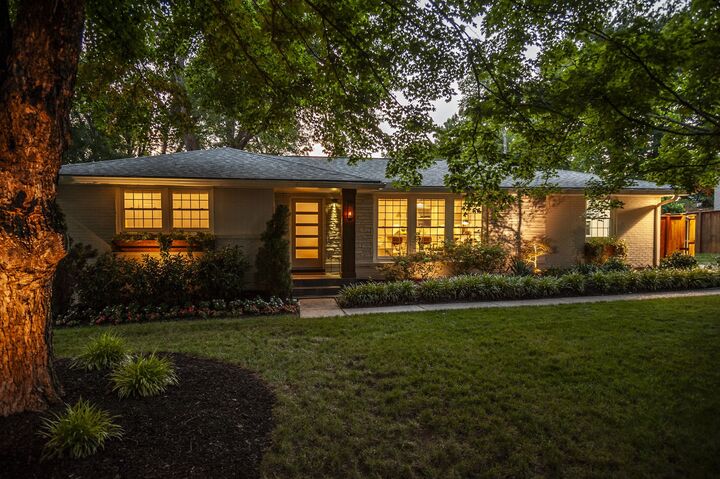 Property Photo:  5007 Manuel Dr  TN 37211 