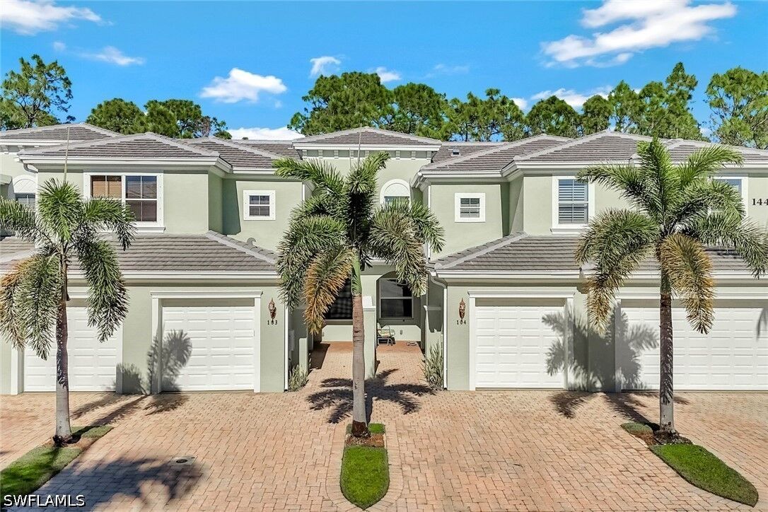 Property Photo: 1430 Mariposa Circle 102 FL 34105