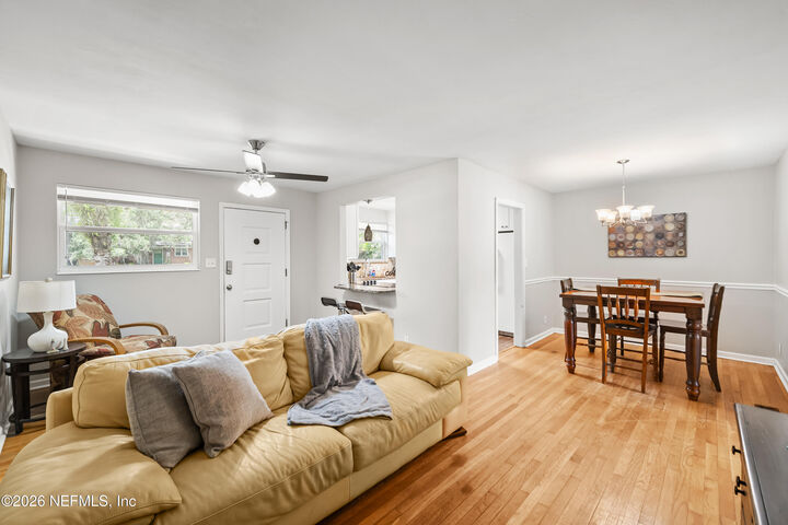 Property Photo:  4820 Avent Drive  FL 32244 