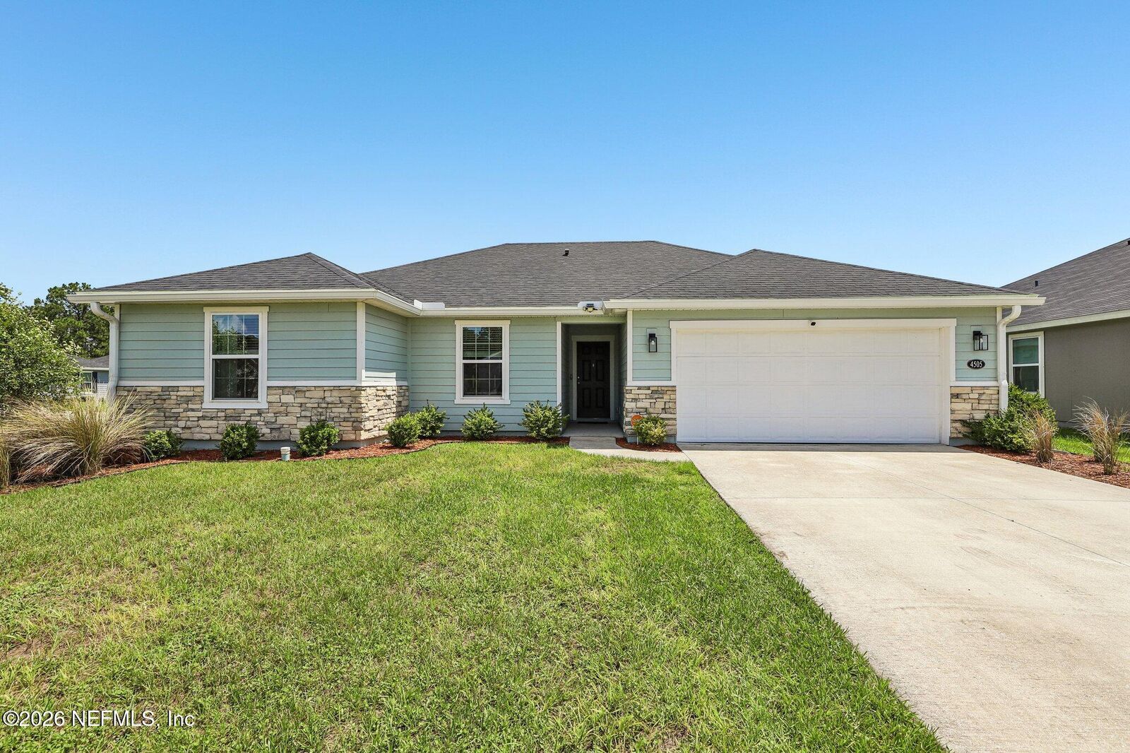 Property Photo: 4505 Prosperity Way FL 32210