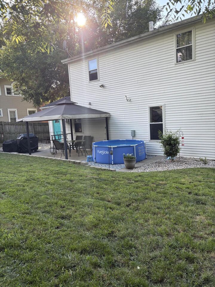 Property Photo:  303 W Main Street  KY 41095 
